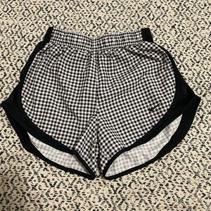 Nike checker running shorts